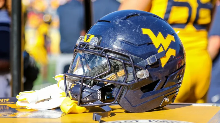4-star RB flips  commitment to West Virginia football…